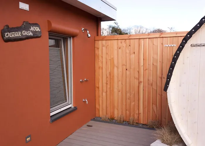 Uterste-coogh 102 Feriehus *